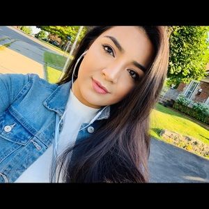 Meet your Posher, Fatima